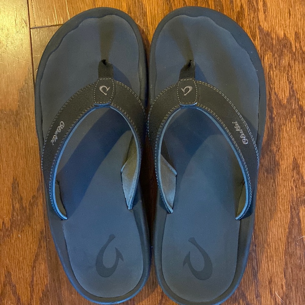 Olukai flip flops for men
